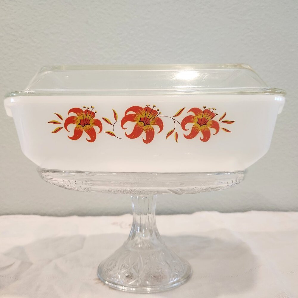 Agee Crown Pyrex Tiger Lily Oblong Casserole Dish with Original Lid - Mint